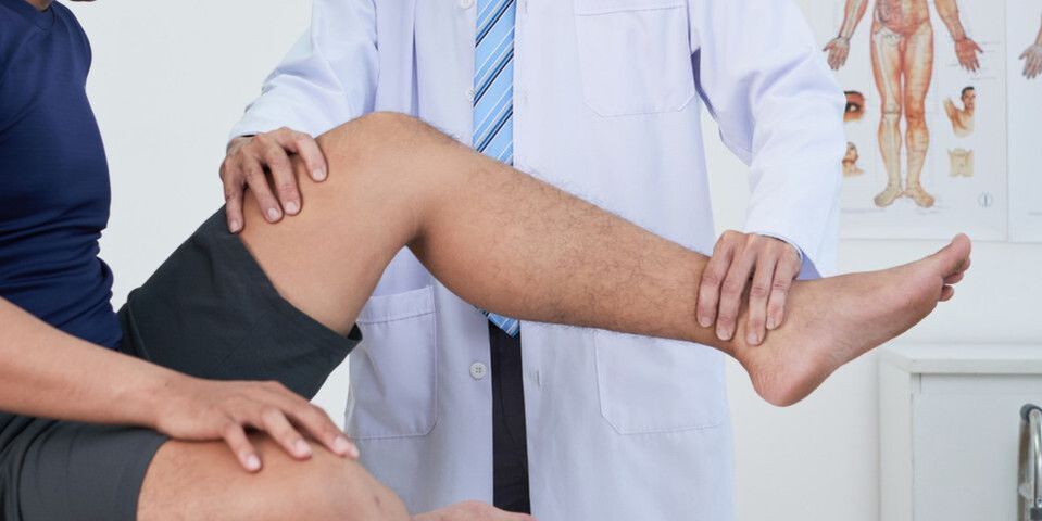 лекарски преглед на коляното
